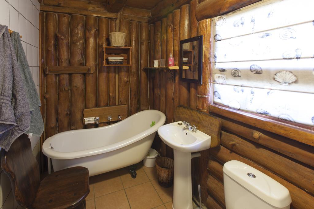 A Log Home At Buffalo Creek Buffeljagsrivier Exteriér fotografie